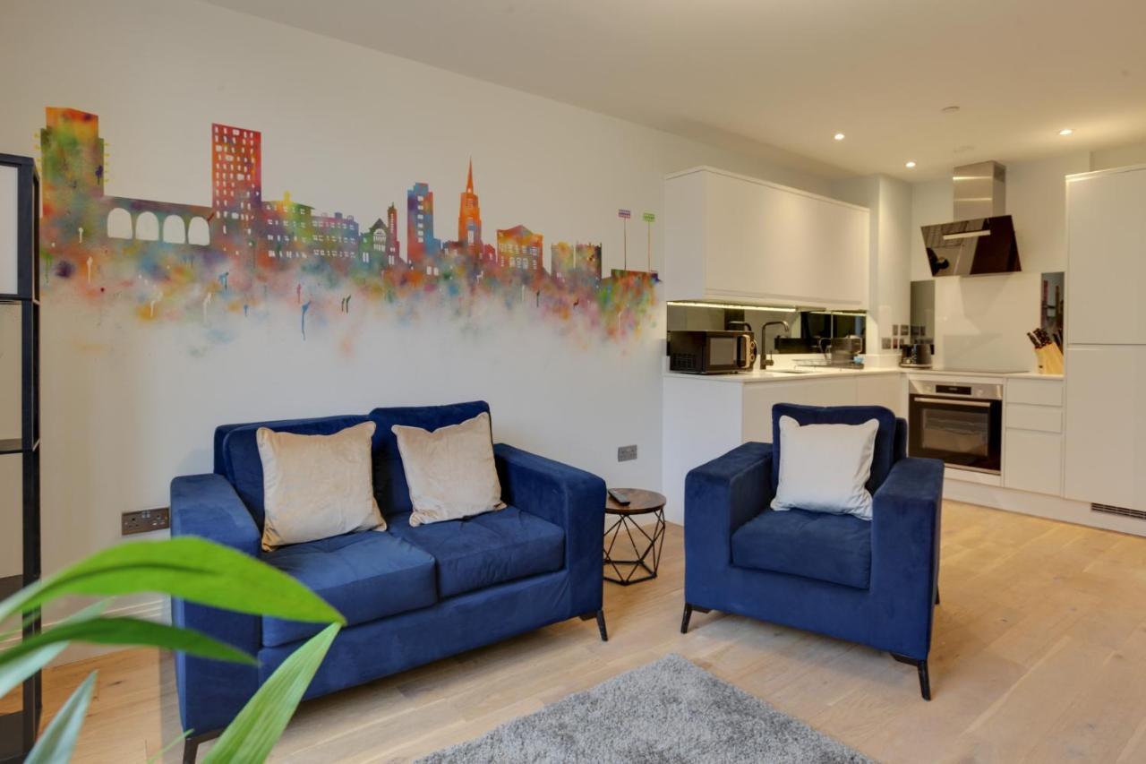 New London Life Executive Apartments เชมส์ฟอร์ด ภายนอก รูปภาพ