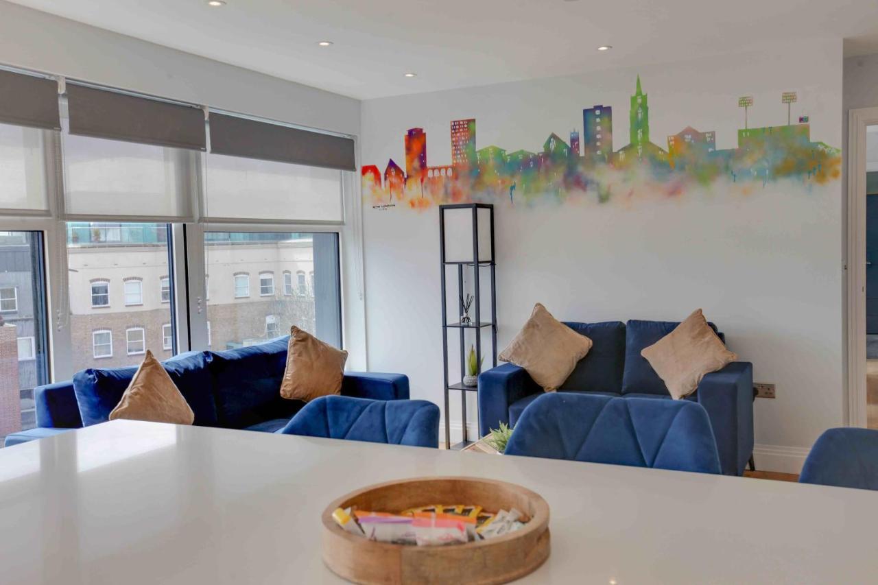 New London Life Executive Apartments เชมส์ฟอร์ด ภายนอก รูปภาพ