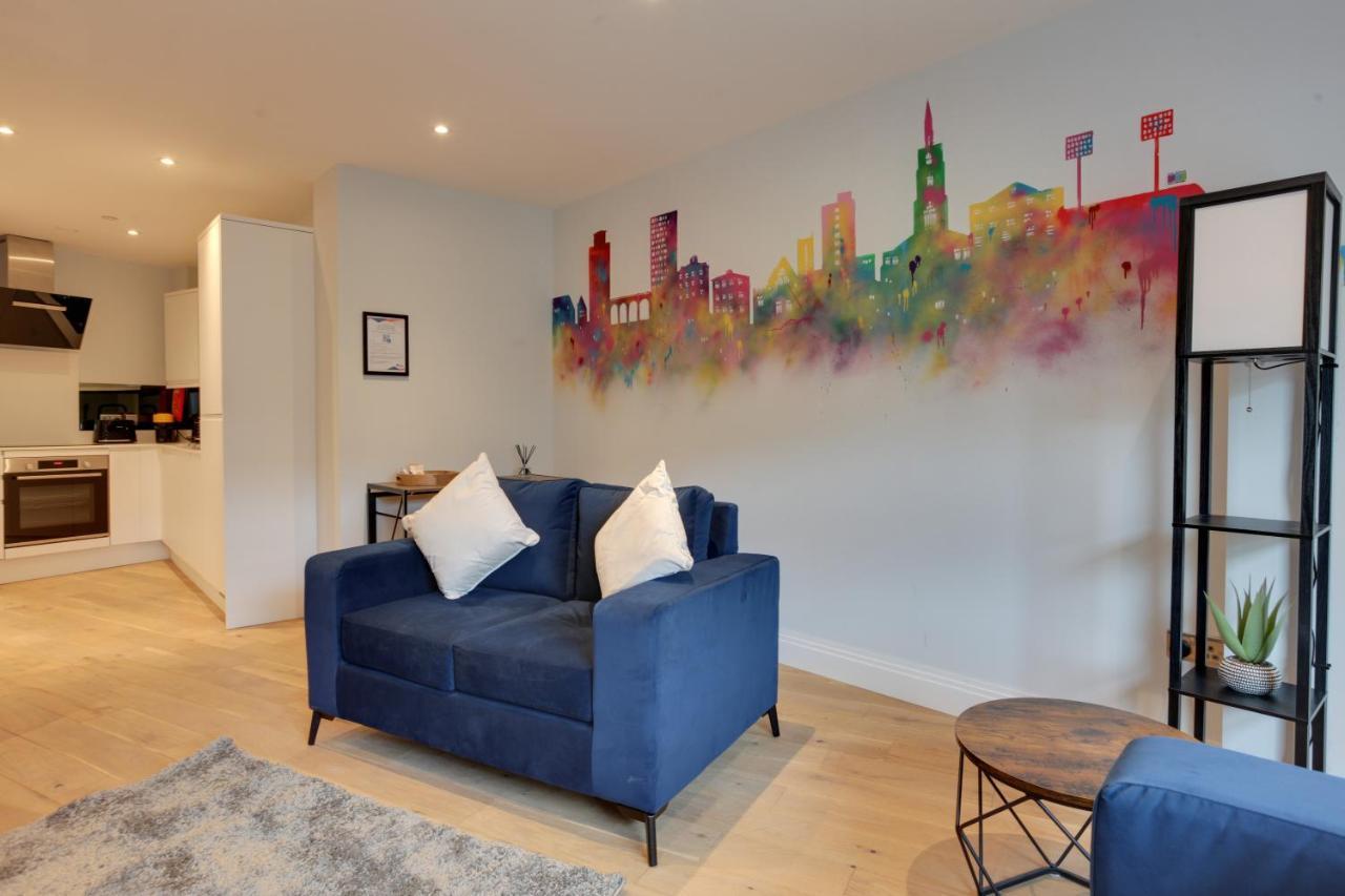 New London Life Executive Apartments เชมส์ฟอร์ด ภายนอก รูปภาพ