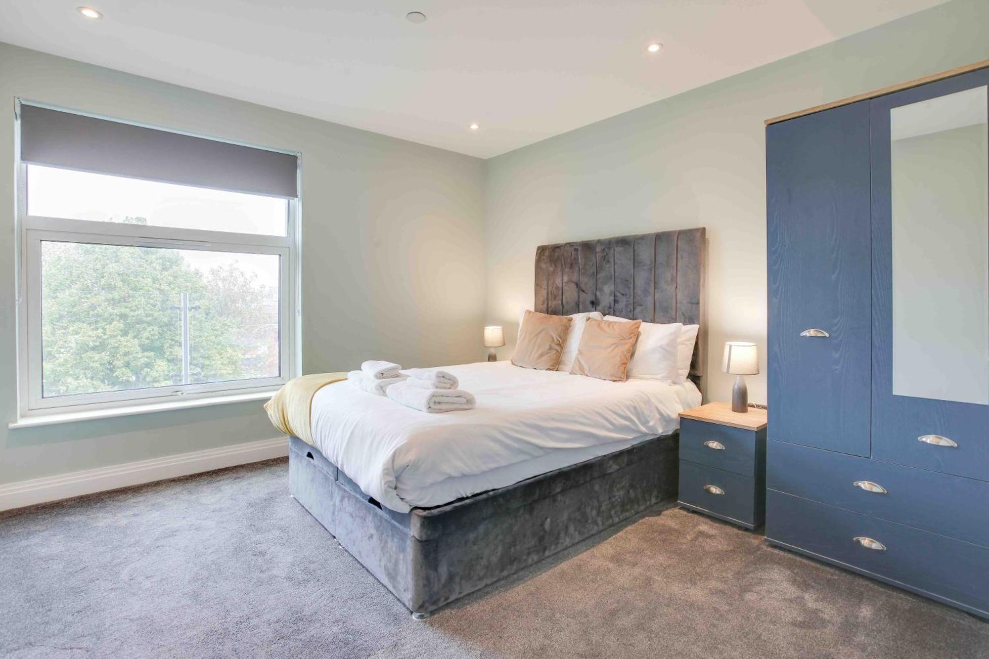 New London Life Executive Apartments เชมส์ฟอร์ด ภายนอก รูปภาพ